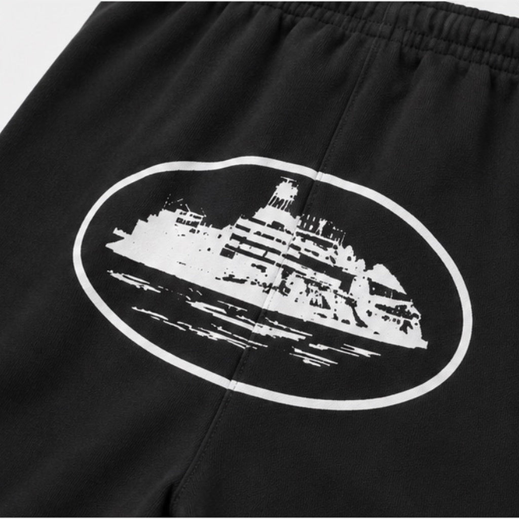 Corteiz Alcatraz Shorts Black - print detail