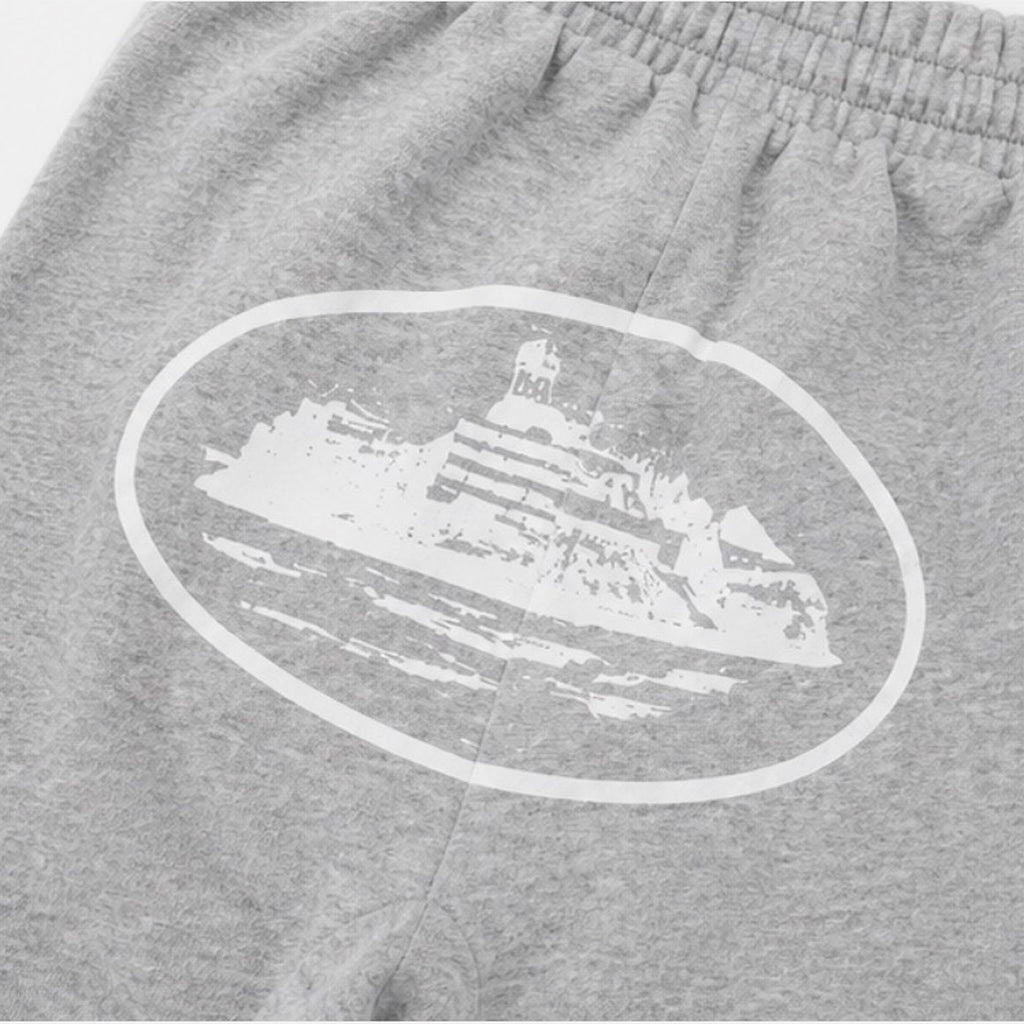 Corteiz Alcatraz Shorts Grey - print detail