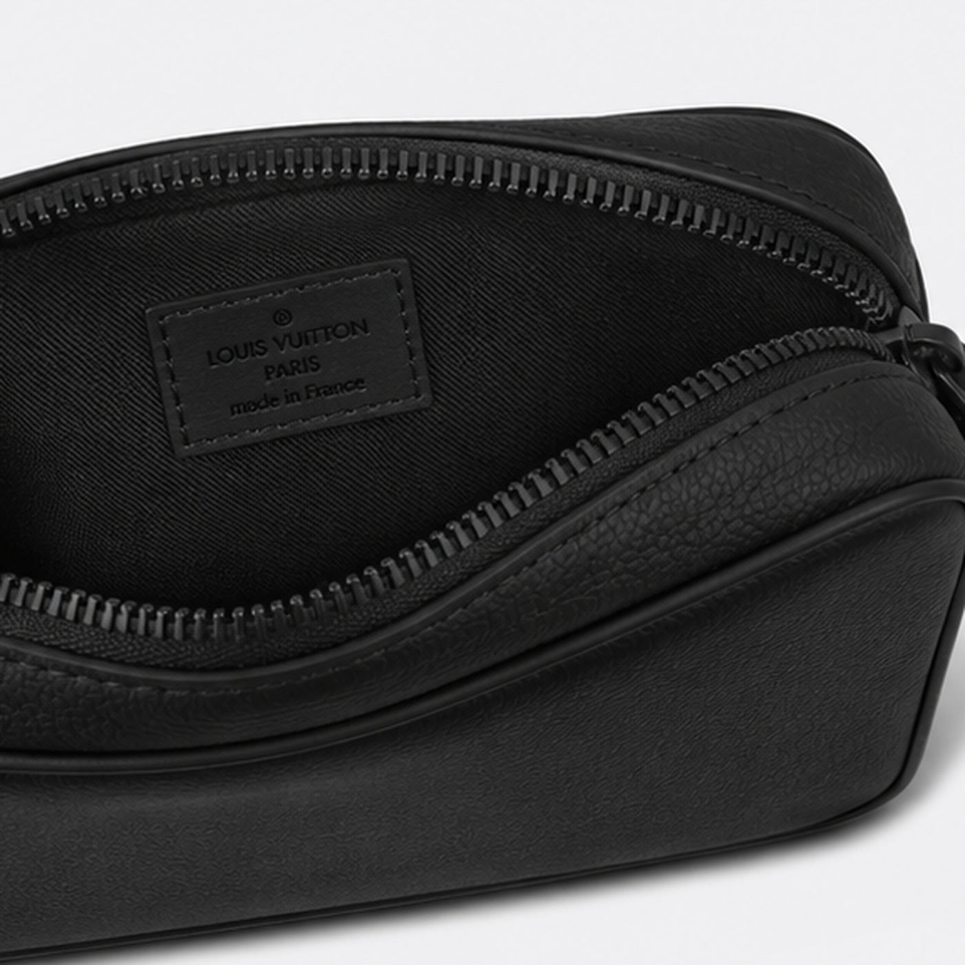 Louis Vuitton Fastline Messenger Black - interior
